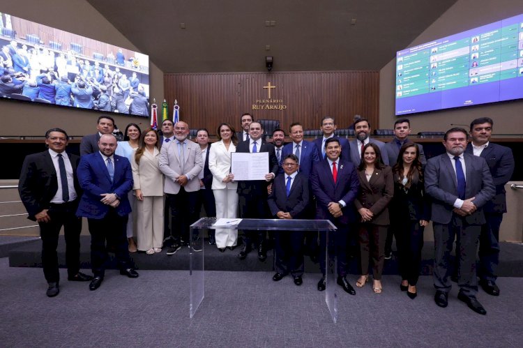 Roberto Cidade assume o Governo e faz chamado duro pela governabilidade no Amazonas