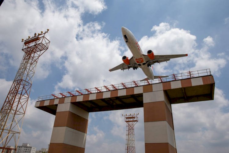 Voos em Congonhas e em Guarulhos são retomados após falha geral no controle de tráfego aéreo em SP