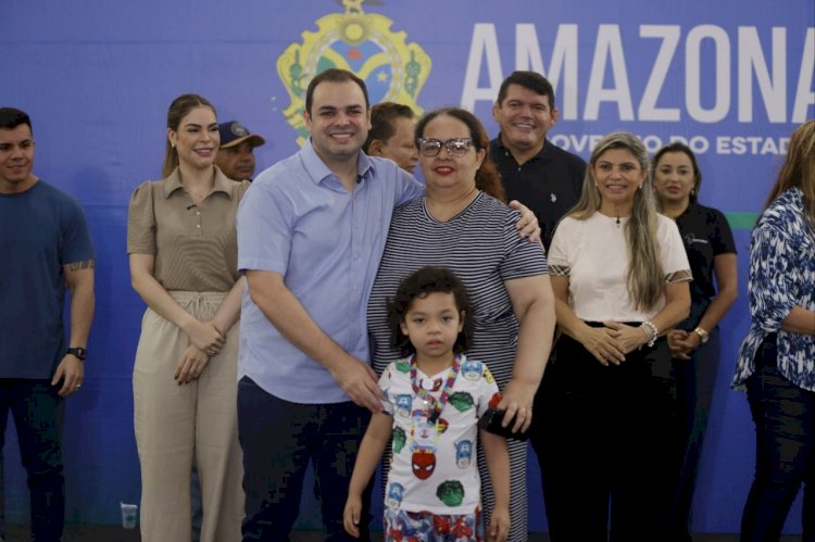 Governador interino Roberto Cidade acompanha entrega de 1,2 mil óculos e avança com mutirão oftalmológico no Amazonas