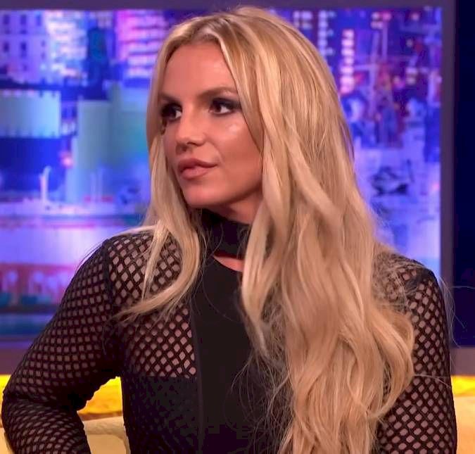 Britney Spears se interna em clínica de reabilitação de forma voluntária