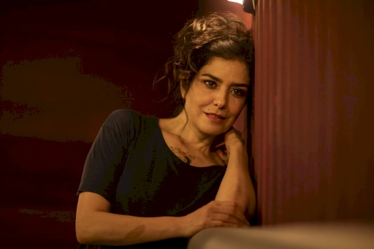 'A confirmação do espectro abriu muitas percepções', diz a atriz Letícia Sabatella, diagnosticada com autismo aos 52 anos