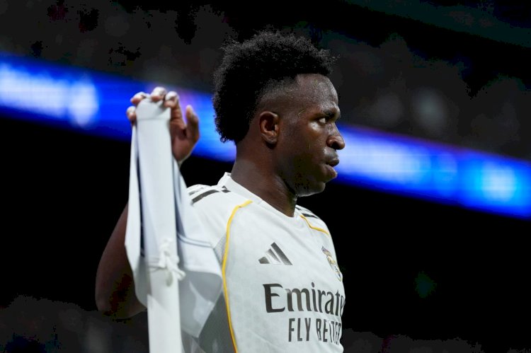 Jogadores do Real Madrid estariam cansados de atitudes de Vini Jr, aponta jornal espanhol
