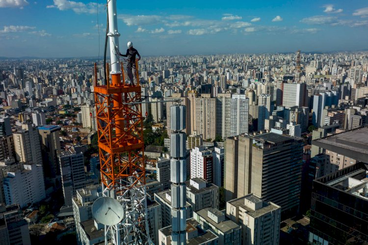 Rádio Eldorado vai encerrar atividades e demitir todos os seus funcionários