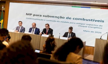 Governo Lula anuncia subsídio de até R$ 0,89 por litro da gasolina para segurar preço do produto