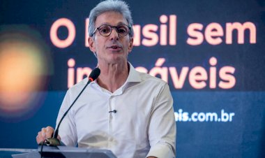 'É imperdoável, um tapa na cara', diz Zema sobre ligação entre Flávio Bolsonaro e Vorcaro