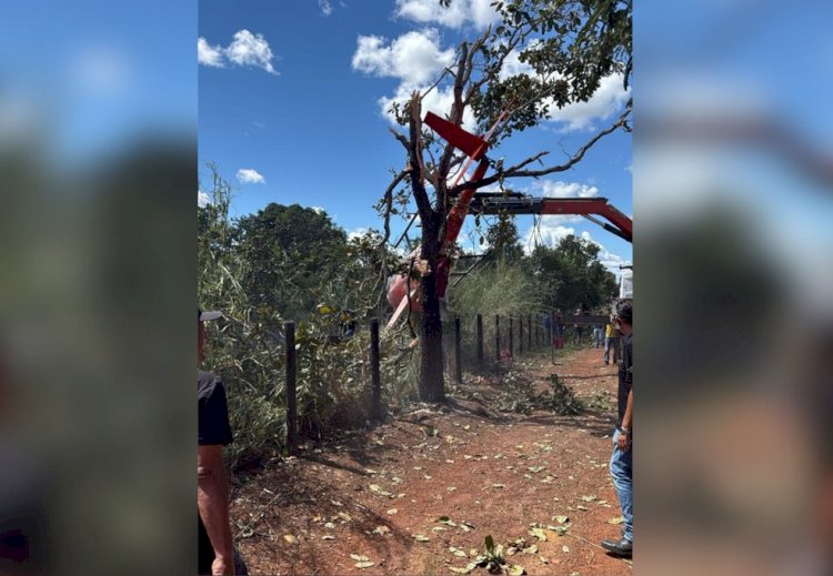 Helicóptero da dupla Henrique e Juliano cai em fazenda no Tocantins