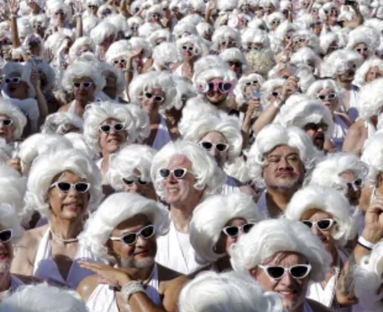 Mais de mil fãs se vestem como Marilyn Monroe para quebrar recorde mundial
