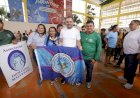 Em Parintins, Governador Roberto Cidade entrega 28 toneladas de alimentos arrecadados na Festa dos Visitantes