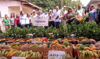 Governador Roberto Cidade leva 37ª edição do Governo Presente ao Careiro Castanho com entregas para o setor primário, cidadania e assistência social