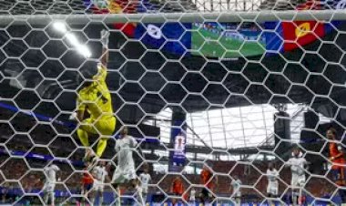 Vozinha se destaca, e Cabo Verde segura Espanha na estreia da Copa