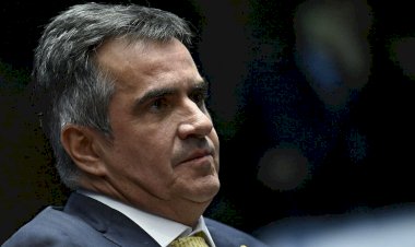 Ciro barra aliança da federação PP-União Brasil com Flávio Bolsonaro