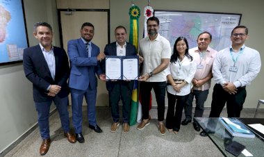 Governador Roberto Cidade assina convênio para repasse da segunda parcela para elaboração do Plano Diretor da Bacia Hidrográfica do Rio Tarumã-Açu