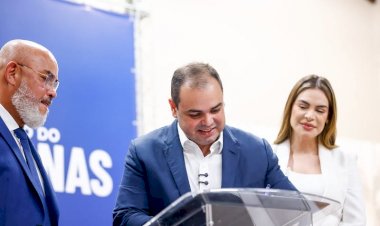 Governador Roberto Cidade anuncia investimentos em infraestrutura e distribuição de fardamentos e kits para alunos da rede pública de ensino