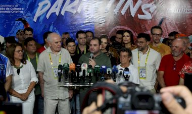 Na abertura do 59º Festival de Parintins, Roberto Cidade destaca investimentos que impulsionam economia, turismo e serviços públicos