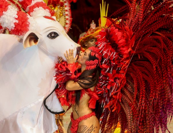Festival de Parintins 2026: Garantido encerra o festival com “Parintins, Terra Encantada” e a despedida histórica de Isabelle Nogueira