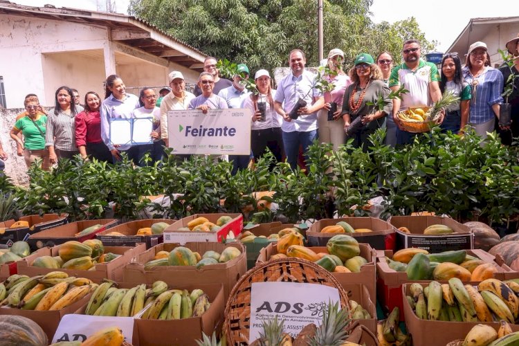 Governador Roberto Cidade leva 37ª edição do Governo Presente ao Careiro Castanho com entregas para o setor primário, cidadania e assistência social