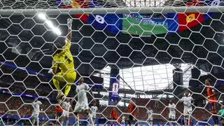 Vozinha se destaca, e Cabo Verde segura Espanha na estreia da Copa