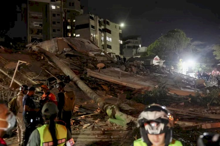 Venezuela busca vítimas soterradas de terremoto que já matou 164; VÍDEO mostra comemoração com resgates