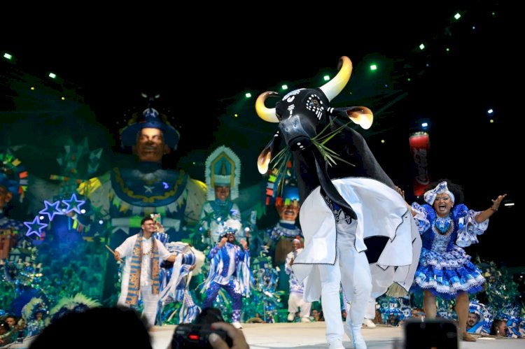 Festival de Parintins 2026: Boi Caprichoso abre primeira noite celebrando Parintins e as raízes de seu povo