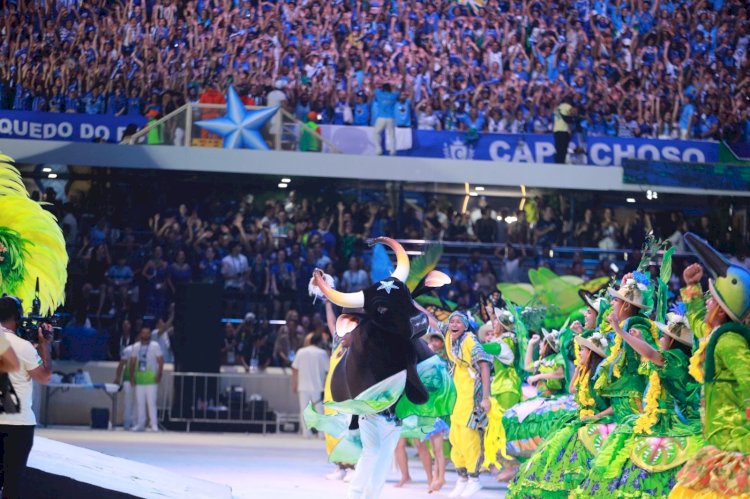Festival de Parintins 2026: Boi Caprichoso exalta os guardiões da floresta abrindo a segunda noite de apresentações