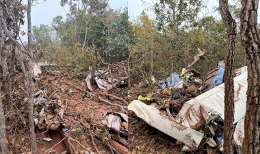 Avião de pequeno porte cai em Campo Grande, e bombeiros fazem buscas por vítimas
