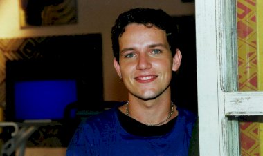 Ator Edward Boggiss morre aos 49 anos; velório acontece no Rio