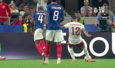 Espanha domina a França com direito a "olé", faz 2 a 0 e avança à final da Copa