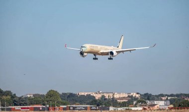Avião de rota mais longa do mundo bate recorde com voo direto de 24 horas