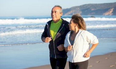 9 hábitos que especialistas recomendam na meia-idade para viver mais e envelhecer melhor