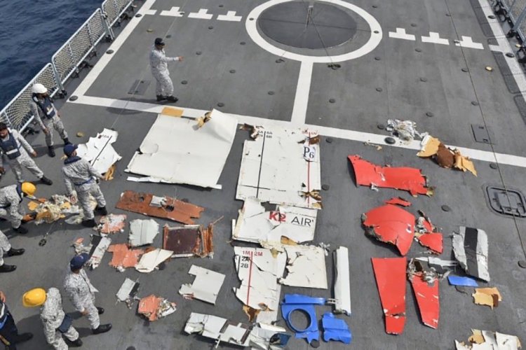 Destroços de Boeing 737 desaparecido no Paquistão são encontrados; buscas pela tripulação continuam