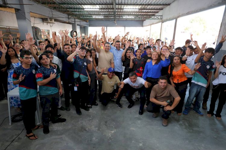 Durante formatura de 200 alunos do Instituto Mackenzie, Wilson Lima reafirma compromisso com igrejas e projetos sociais