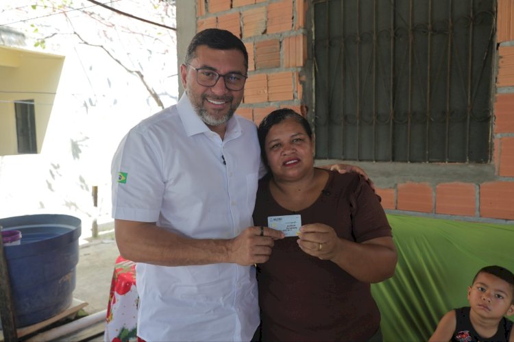 'Ajuda muitas famílias a colocar comida na mesa', afirma beneficiária do Auxílio Estadual criado na gestão Wilson Lima