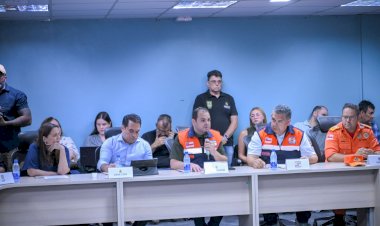 Governador Roberto Cidade coordena reunião Comitê de Enfrentamento a Eventos Climáticos e Ambientais no Amazonas