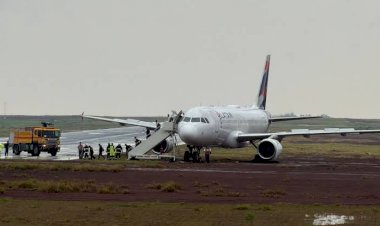 Avião A320 da LATAM sai da pista após pouso no Aeroporto de Cascavel