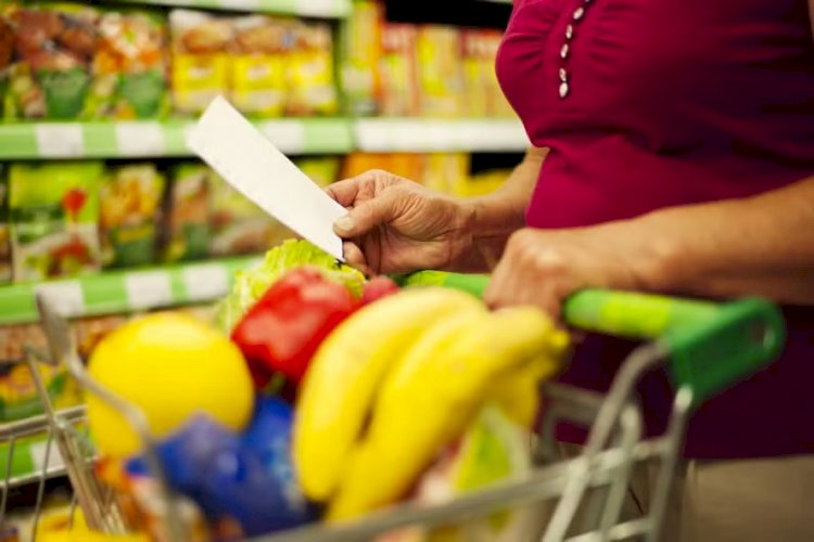 Inflação desacelera para 0,07% em julho e volta a ficar abaixo do teto da meta
