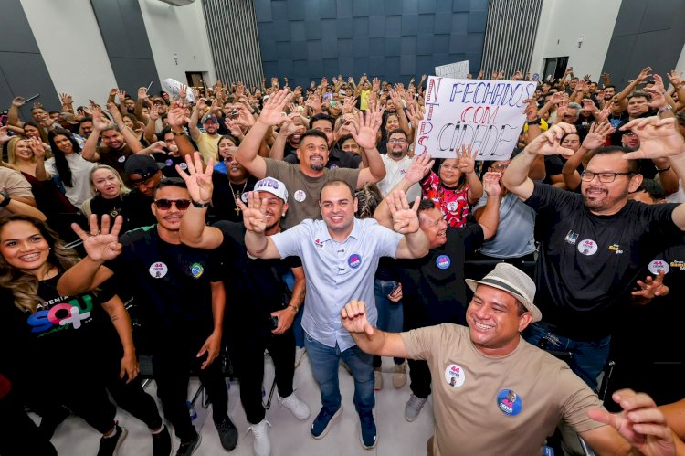 Roberto Cidade dialoga com artistas e produtores culturais sobre propostas para o setor
