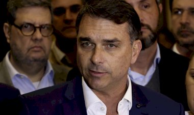 TSE aceita ação contra Flávio Bolsonaro por suposto abuso de poder econômico em Barretos