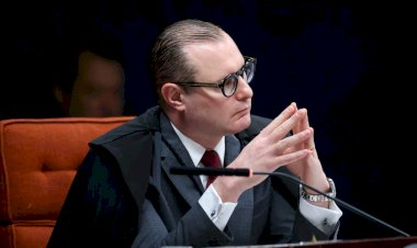 Zanin recebe acesso integral a conteúdo apreendido pela PF no celular de Daniel Vorcaro