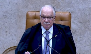 Fachin retira de pauta julgamento sobre atuação de André Mendonça no caso Master, previsto para 23 de setembro
