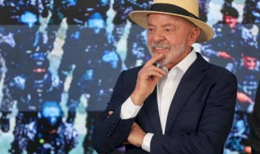 Lula defende acabar com fundo eleitoral para Brasil ter "política sadia"