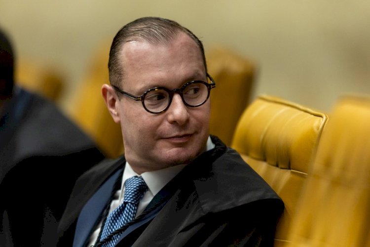 Zanin ordena PF a enviar cópia do celular de Vorcaro ao seu gabinete, e acesso ao conteúdo vira embate entre ministros