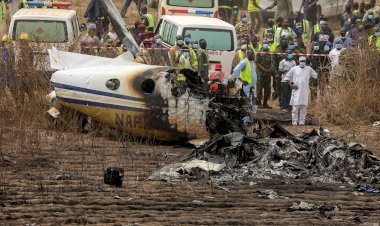 Avião ATR 42 militar cai na Nigéria com 32 pessoas a bordo