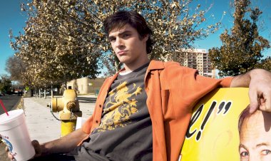 Ator RJ Mitte, de 'Breaking Bad', morre aos 34 anos
