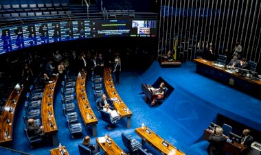 Senado aprova o fim da escala 6x1 em dois turnos e reduz jornada de trabalho
