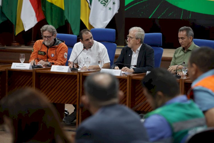 Governo do Amazonas e Governo Federal discutem combate às queimadas no estado