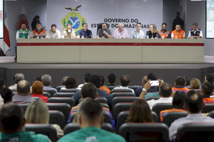 Governo do Amazonas reúne prefeitos e reforça articulação para combater queimadas e enfrentar a estiagem