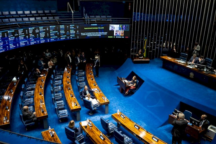 Senado aprova o fim da escala 6x1 em dois turnos e reduz jornada de trabalho