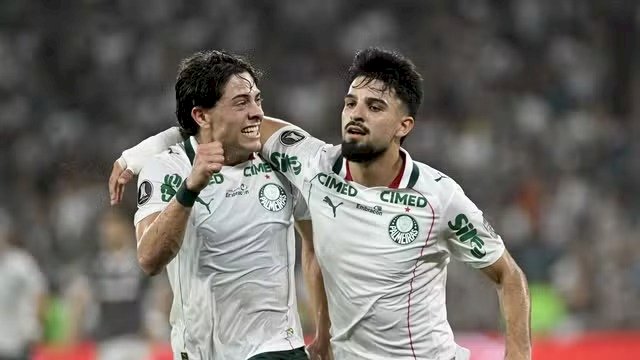 Palmeiras vence o Fluminense e sai em vantagem por vaga na final da Libertadores